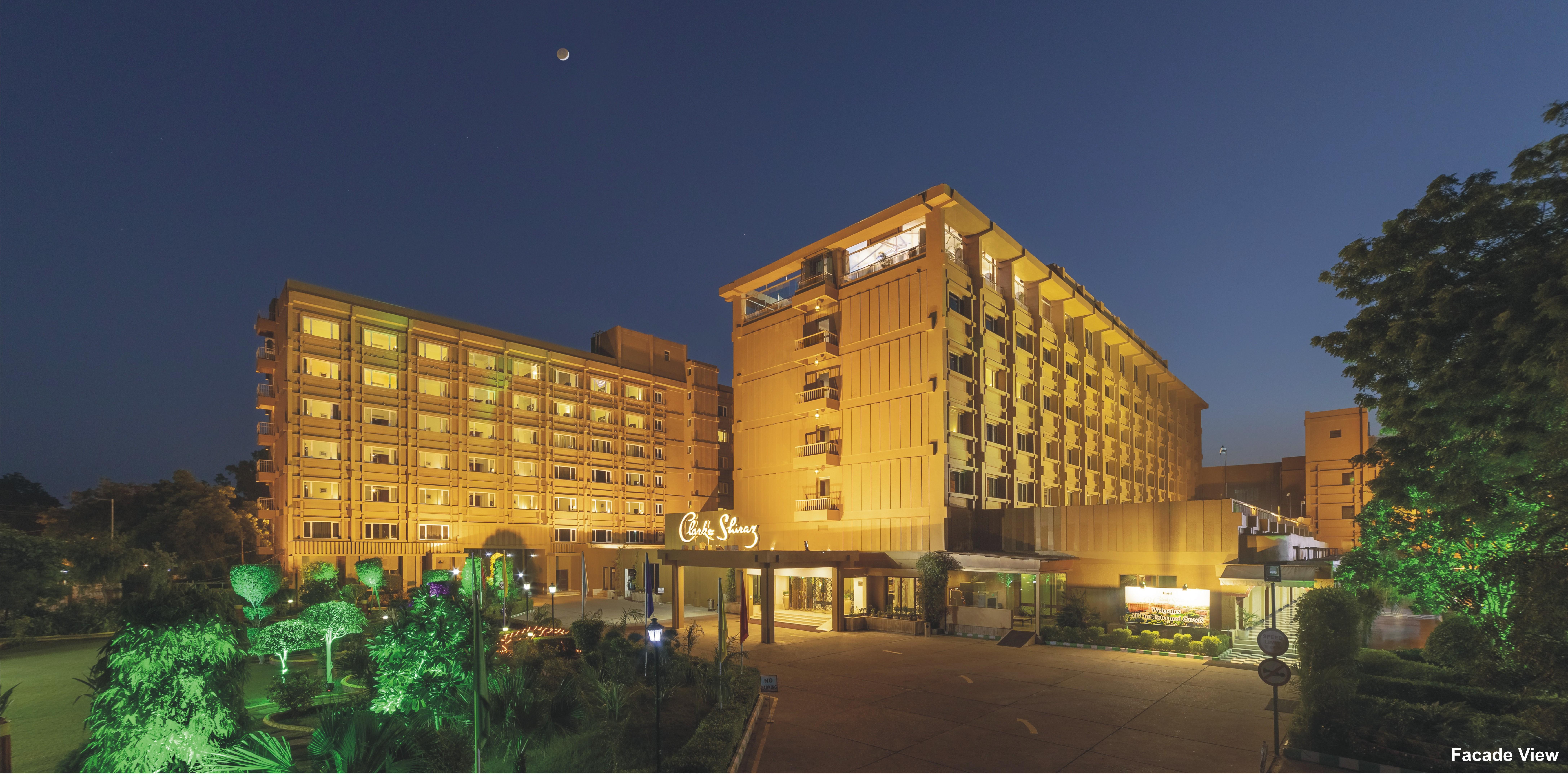 Hotel Clarks Shiraz Агра Екстер'єр фото